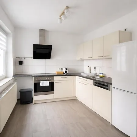 Raha - Ruhige Maisonette-wohnung - Vollausstattung - Parkplatz Lägenhet Erfurt