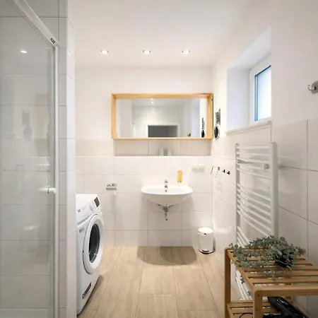 Raha - Ruhige Maisonette-wohnung - Vollausstattung - Parkplatz דירה